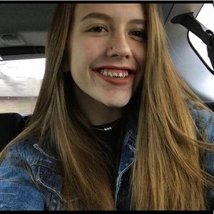 Meet your Posher, Tabitha